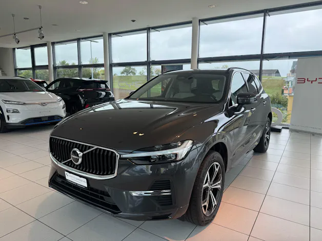 VOLVO XC60 B5 Benzin Mild Hybrid Momentum Geartronic