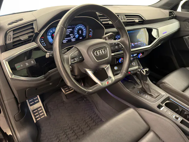 AUDI Q3 2.0 45 TFSI S line quattro S-Tronic 2.0 45 TFSI S line quattro S-Tronic