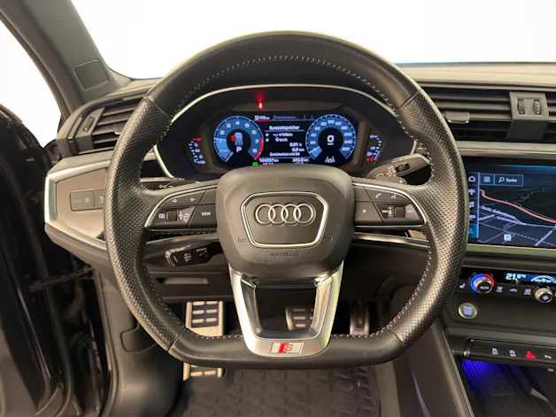 AUDI Q3 2.0 45 TFSI S line quattro S-Tronic 2.0 45 TFSI S line quattro S-Tronic