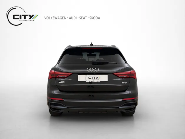 AUDI Q3 2.0 45 TFSI S line quattro S-Tronic 2.0 45 TFSI S line quattro S-Tronic