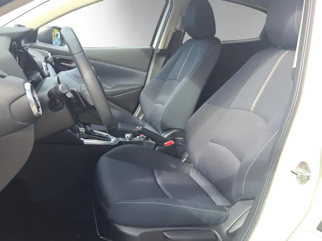 MAZDA 2 SKYACTIV-G 90 Revolution Automat