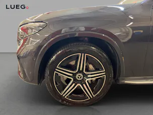 MERCEDES-BENZ GLC 200 4M - Coupé - AMG / DISTRONIC / 360 Grad Kamera / Head-Up Display / Panorama-Dach