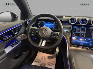 MERCEDES-BENZ GLC 200 4M - Coupé - AMG / DISTRONIC / 360 Grad Kamera / Head-Up Display / Panorama-Dach