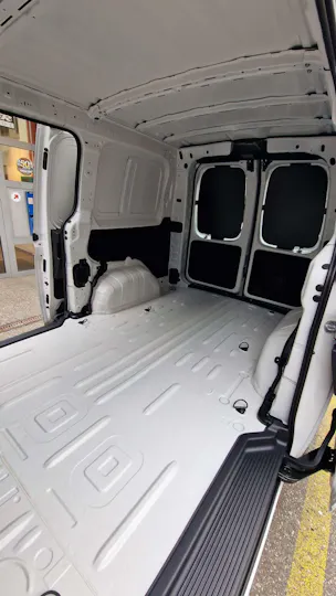 HYUNDAI Staria Cargo 84 kWh Amplia