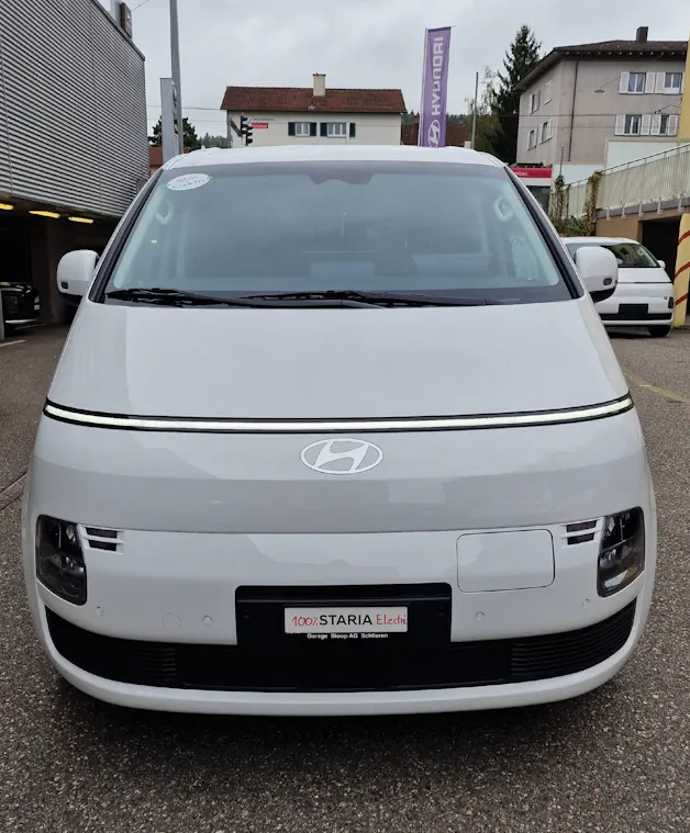 HYUNDAI Staria Cargo 84 kWh Amplia