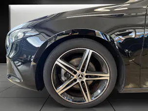 MERCEDES-BENZ A 180 Edition