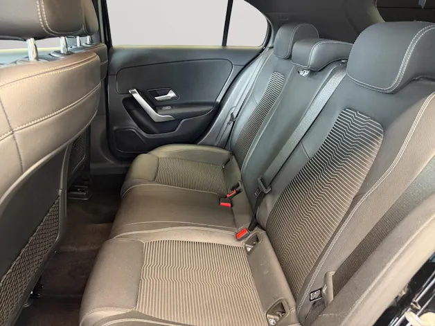 MERCEDES-BENZ A 180 Edition