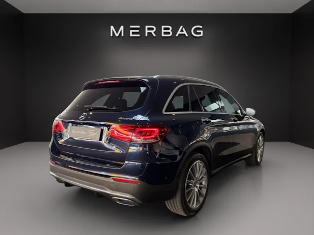 MERCEDES-BENZ GLC 300 e AMG Line 4Matic 9G-Tronic