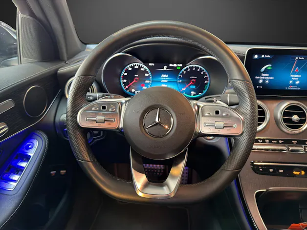 MERCEDES-BENZ GLC 300 e AMG Line 4Matic 9G-Tronic