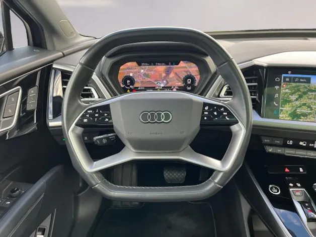 AUDI Q4 e-tron 45 quattro