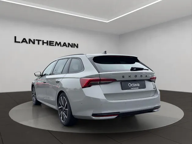 SKODA Octavia Combi 2.0 TSI DSG Dynamic 4x4