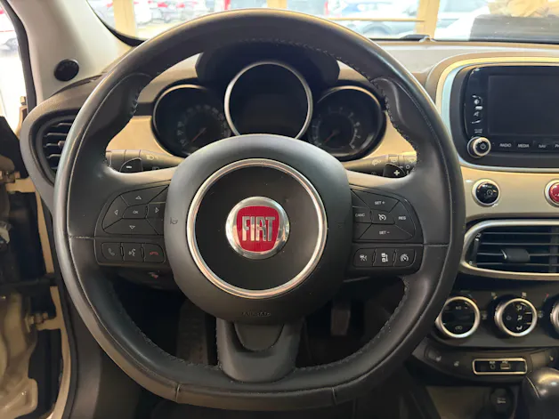 FIAT 500X 1.4T Lounge DCT | CH Fahrzeug | Pastell | Navigation | Lounge Pack | DAB+ | Winter Paket |