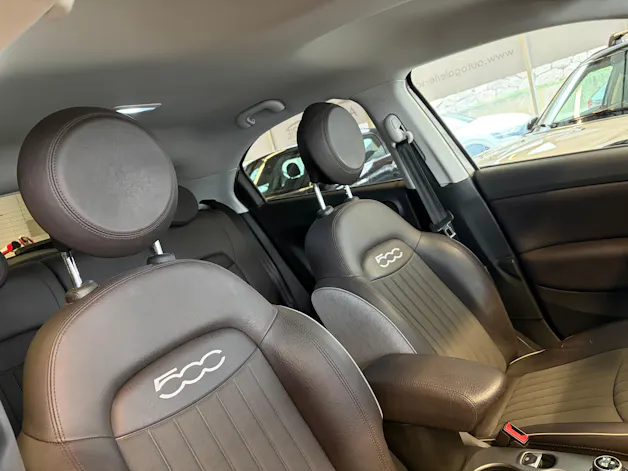 FIAT 500X 1.4T Lounge DCT | CH Fahrzeug | Pastell | Navigation | Lounge Pack | DAB+ | Winter Paket |