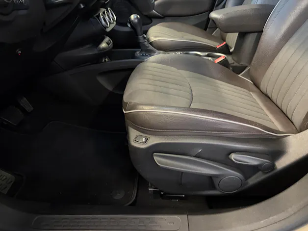 FIAT 500X 1.4T Lounge DCT | CH Fahrzeug | Pastell | Navigation | Lounge Pack | DAB+ | Winter Paket |
