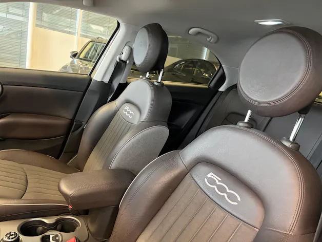 FIAT 500X 1.4T Lounge DCT | CH Fahrzeug | Pastell | Navigation | Lounge Pack | DAB+ | Winter Paket |