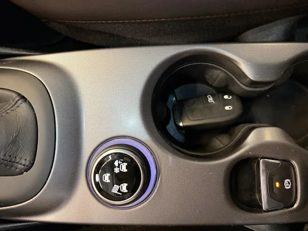 FIAT 500X 1.4T Lounge DCT | CH Fahrzeug | Pastell | Navigation | Lounge Pack | DAB+ | Winter Paket |