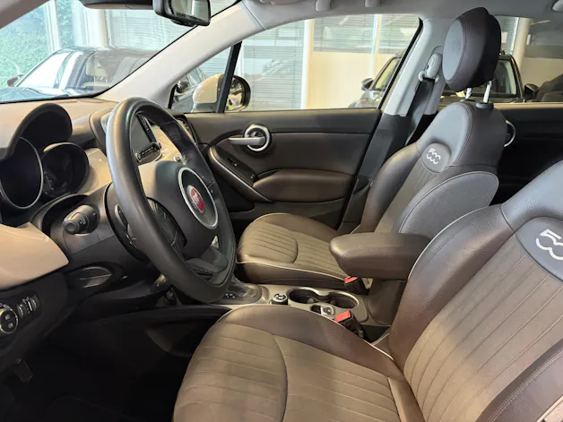FIAT 500X 1.4T Lounge DCT | CH Fahrzeug | Pastell | Navigation | Lounge Pack | DAB+ | Winter Paket |