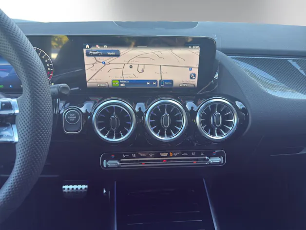 MERCEDES-BENZ GLA 250 4Matic 8G-DCT Swiss Star