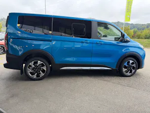 FORD Tourneo Bus 340 L1H1 PHEV Active