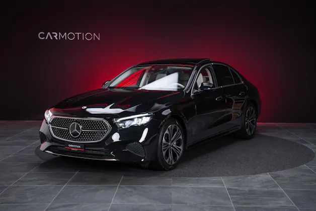 MERCEDES-BENZ E 220 d Avantgarde Limousine / Panorama-Glasdach / Hyperscreen / 360°Kamera