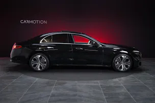 MERCEDES-BENZ E 220 d Avantgarde Limousine / Panorama-Glasdach / Hyperscreen / 360°Kamera