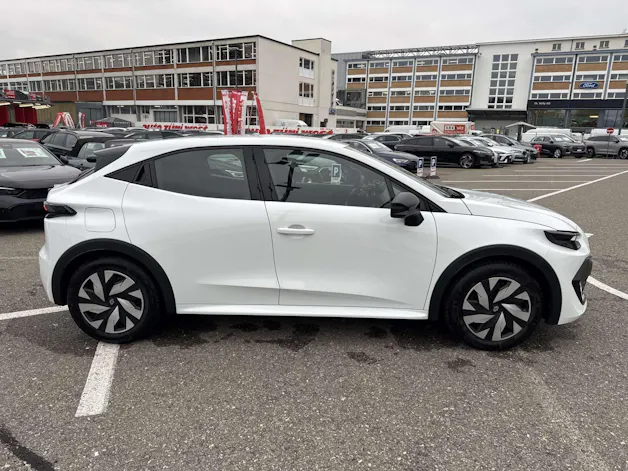 RENAULT Clio 1.2 TCe Evolution NEUES MODELL EDC-Automat