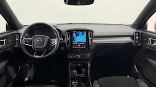 VOLVO XC40 2.0 B5 MH Ultimate Dark A