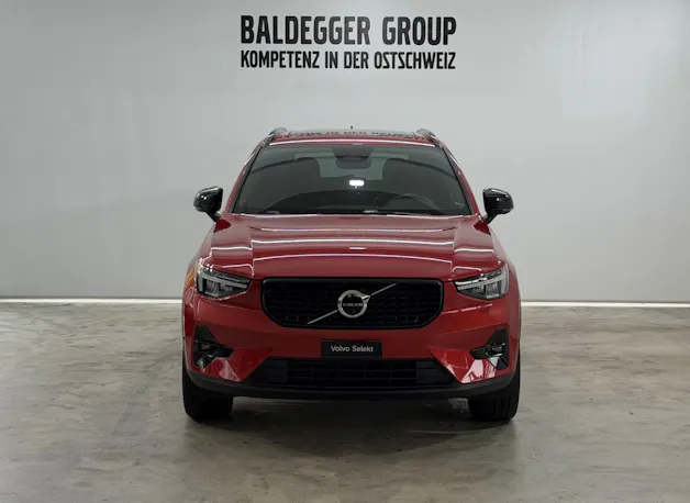 VOLVO XC40 2.0 B5 MH Ultimate Dark A