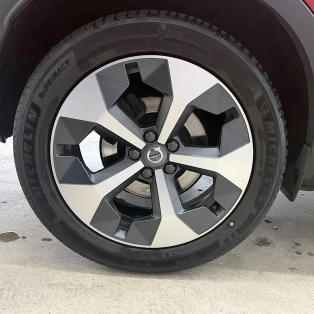 VOLVO XC40 2.0 B5 MH Ultimate Dark A