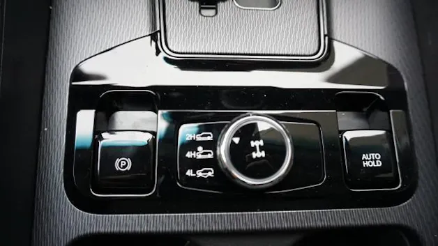 KGM -SsangYong Musso 2.2 Platinum 4WD A