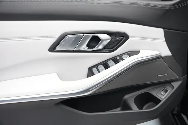 BMW M3 Competition M xDrive *Keramik* *Carbon* *CH-Fahrzeug*