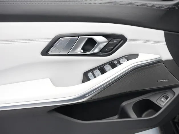 BMW M3 Competition M xDrive *Keramik* *Carbon* *CH-Fahrzeug*