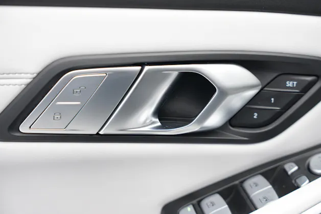 BMW M3 Competition M xDrive *Keramik* *Carbon* *CH-Fahrzeug*