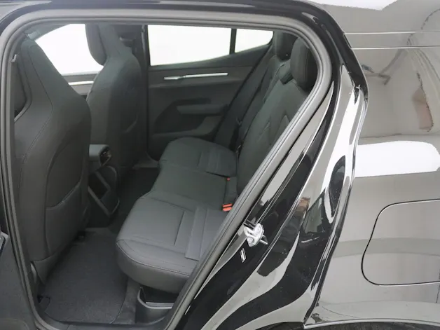 VOLVO EX 30 Twin Ultra Performance Black Edition AWD