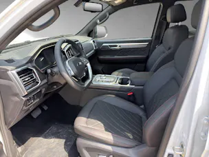 JAC T9 EV Luxury