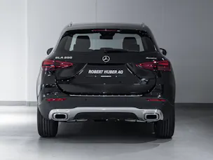 MERCEDES-BENZ GLA 250 4MATIC Swiss Star