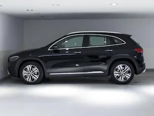 MERCEDES-BENZ GLA 250 4MATIC Swiss Star