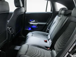MERCEDES-BENZ GLA 250 4MATIC Swiss Star