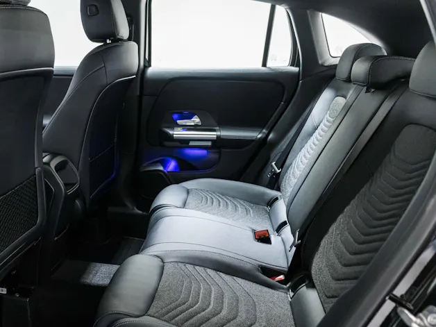 MERCEDES-BENZ GLA 250 4MATIC Swiss Star