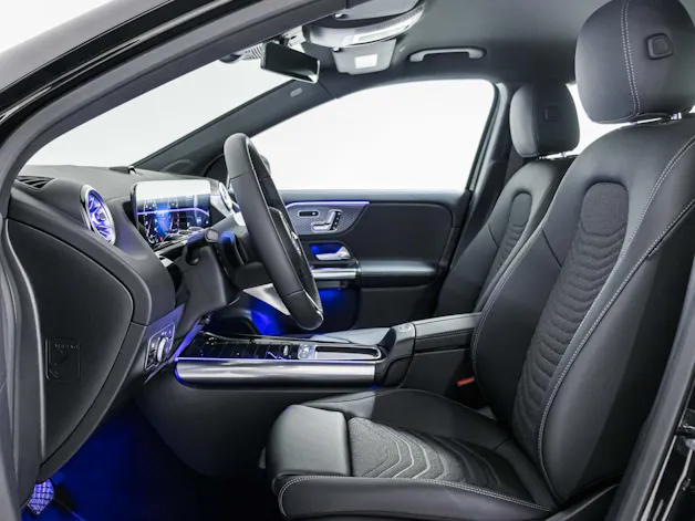 MERCEDES-BENZ GLA 250 4MATIC Swiss Star