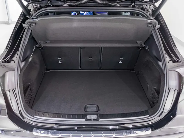MERCEDES-BENZ GLA 250 4MATIC Swiss Star
