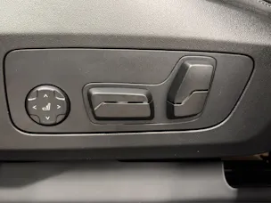 BMW X1 U11 30e xDrive paddles