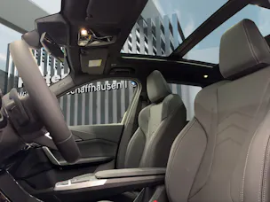 BMW X1 U11 30e xDrive paddles