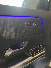https://vehicle.imgix.net/4530052/845c1e71-8557-4c6e-9857-1f4070ce6d6d.jpg