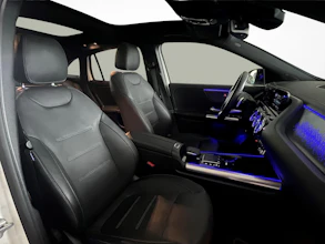 https://vehicle.imgix.net/4530052/ffdc2ff0-1731-41a8-8654-5cdc2c7077c8.jpg