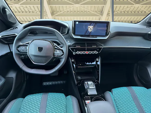 PEUGEOT 208 1.2 Hybrid Envy