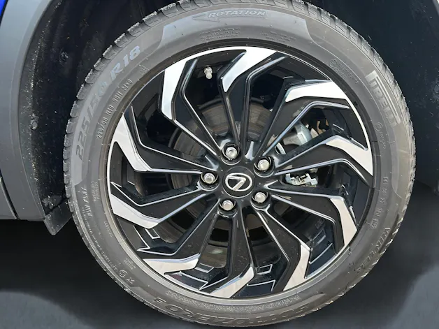 Lexus UX 250h F-Line