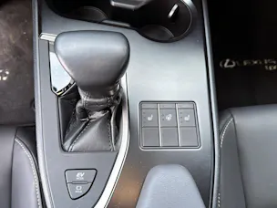 Lexus UX 250h F-Line