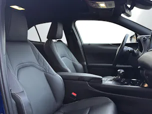 Lexus UX 250h F-Line
