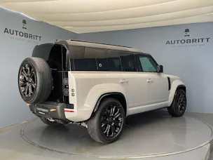 Land Rover Defender 110 4.4 V8 Octa